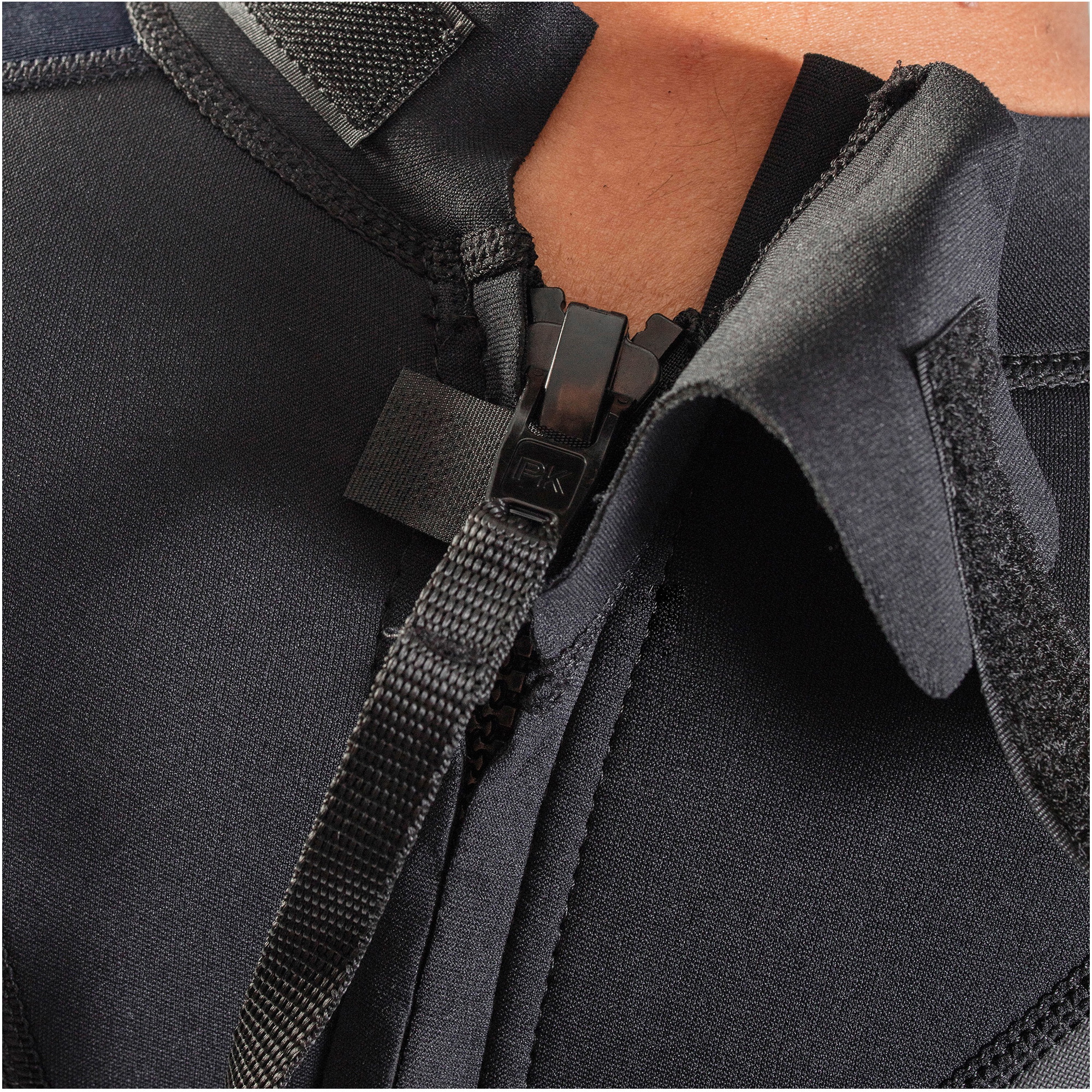 2026 Gul Mens G-Force 3mm Back Zip Shorty Wetsuit GF3305-B7 - Black / Navy