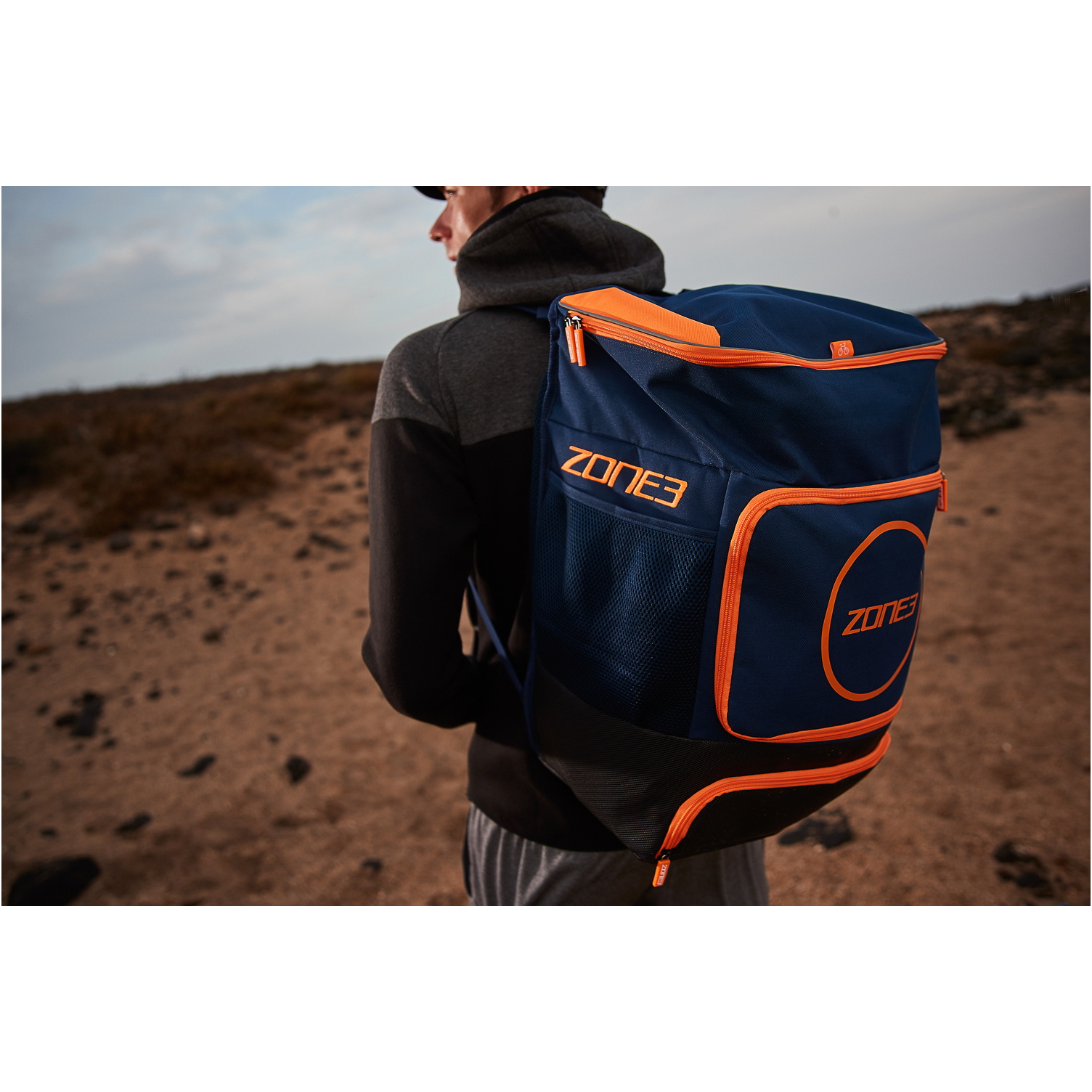2026 Zone3 Overgang 40L Rygspæk RA18TRAN - Navy / Orange