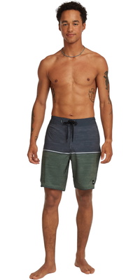2026 ONeill Herre Hyperfreak Mysto Block Scallop 19 Boardshorts 2800233 - Dark Olive Mysto Block