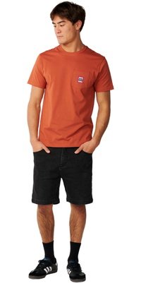2026 Rip Curl Herre Strømlinet Lommebadge T-Shirt 13TMTE - Baked Clay